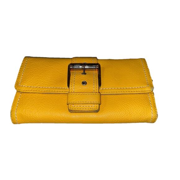 Liz Claiborne Checkbook Wallet Golden Yellow Pebble Grain Big Buckle Organizer - Picture 1 of 12